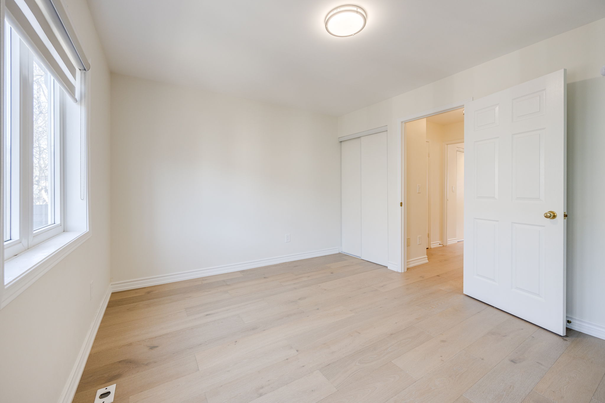 Toronto property showcase — delivered property photograph 19