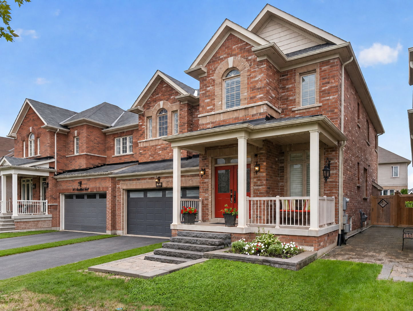 83 Strachan Trail New Tecumseth, ON L0G 1A0