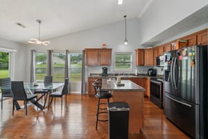 W Persimmon Dr-2206-018.jpg