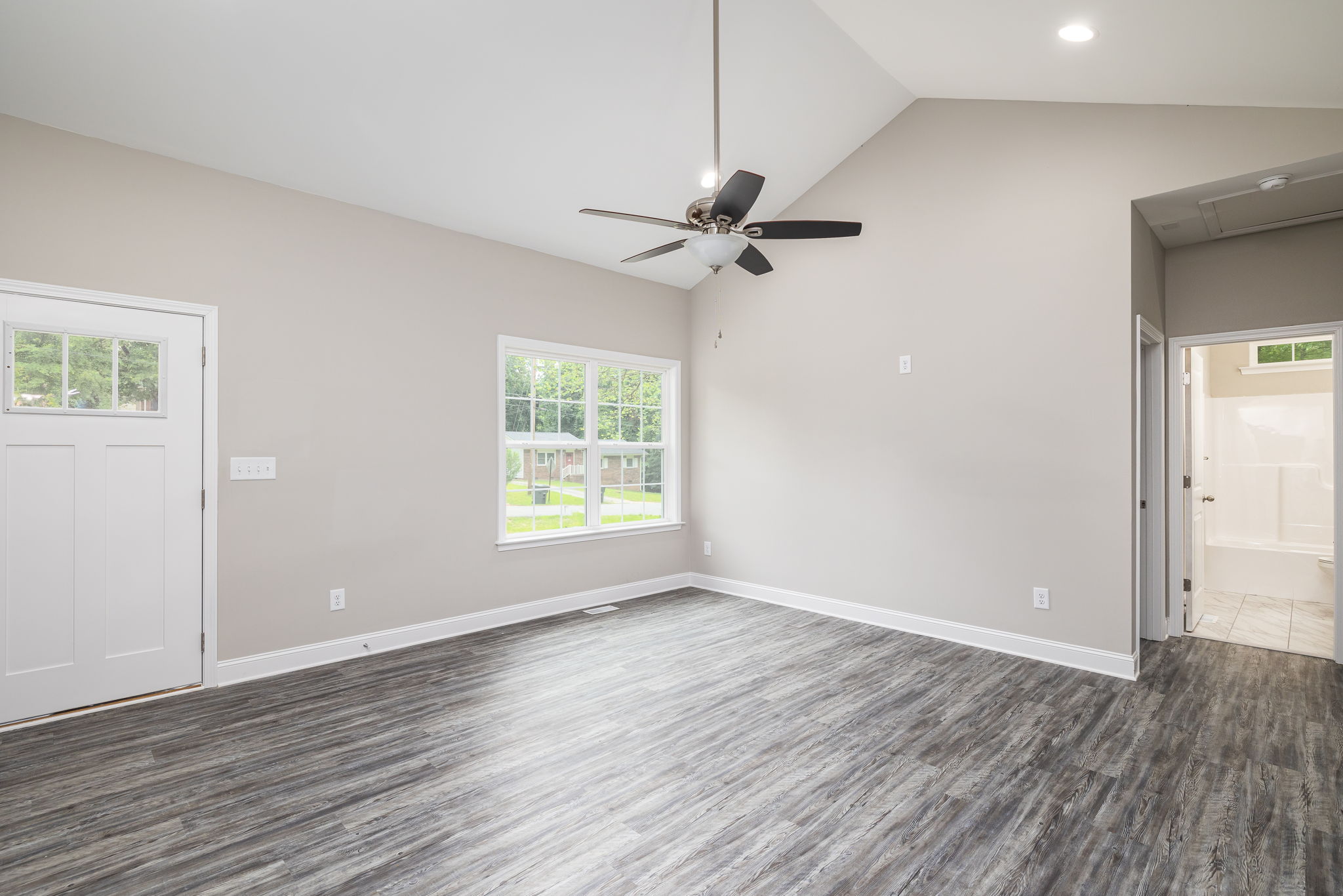 830 Conover Dr-6