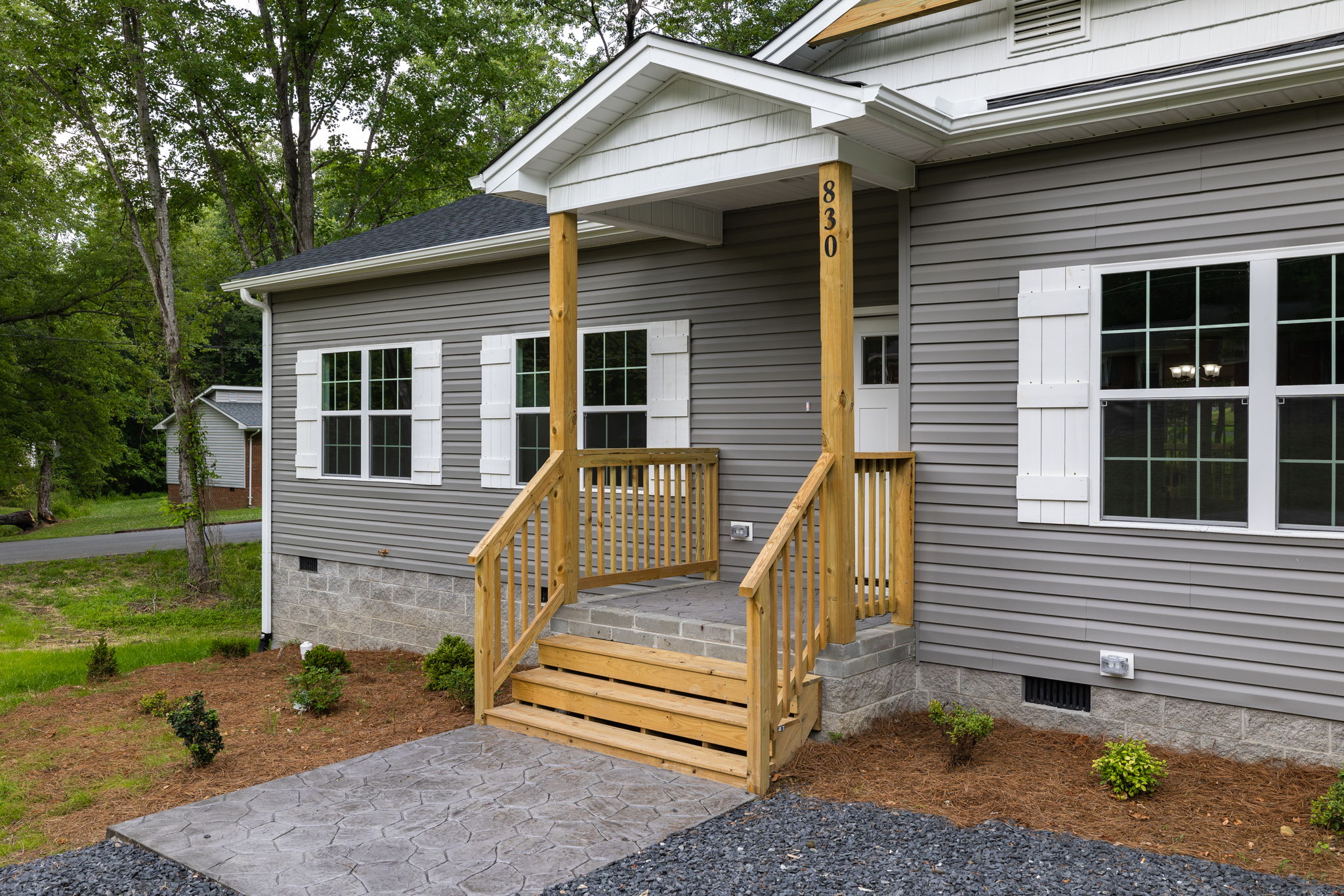 830 Conover Dr-4