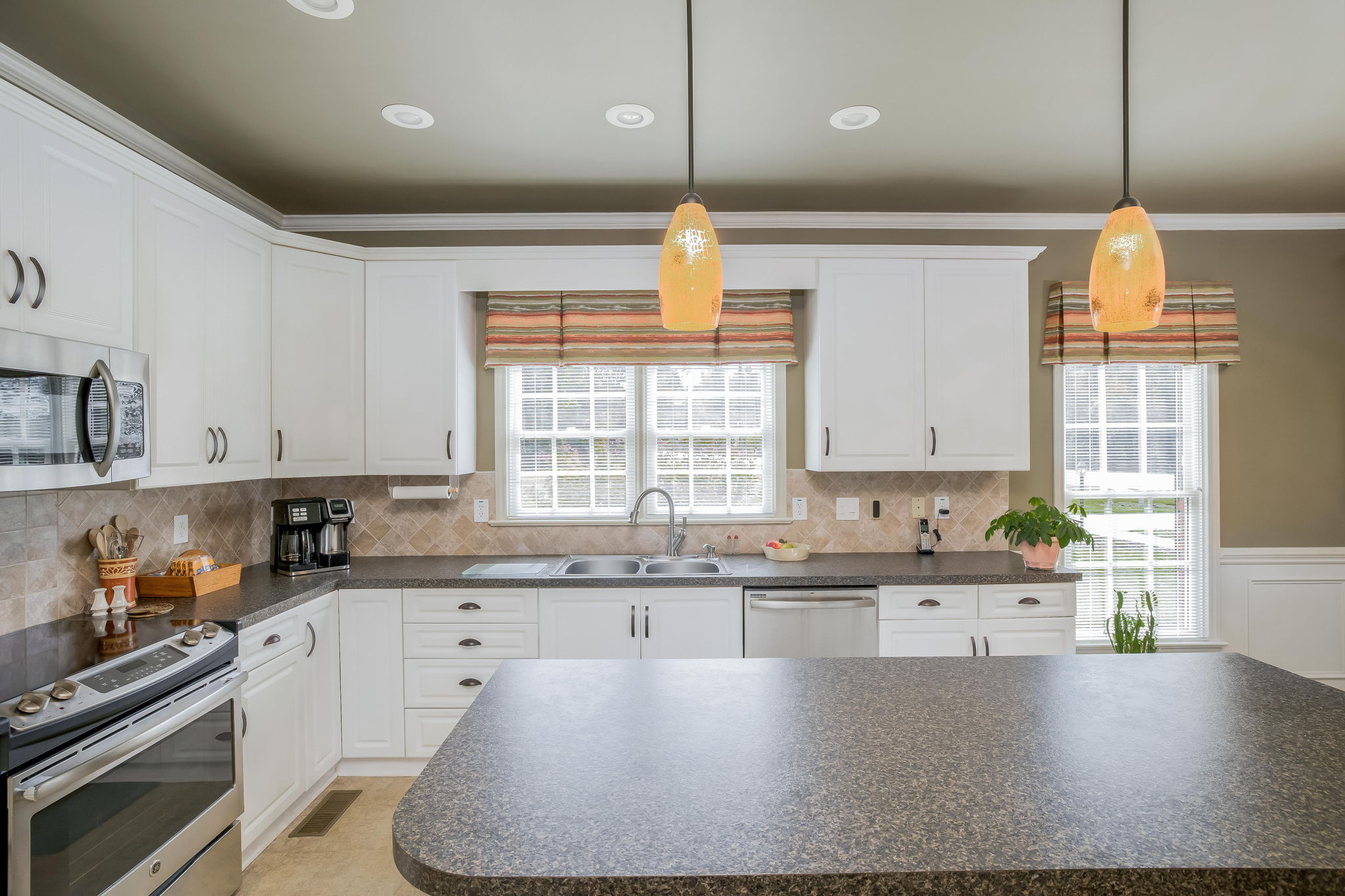 830 Hoover Rd-12