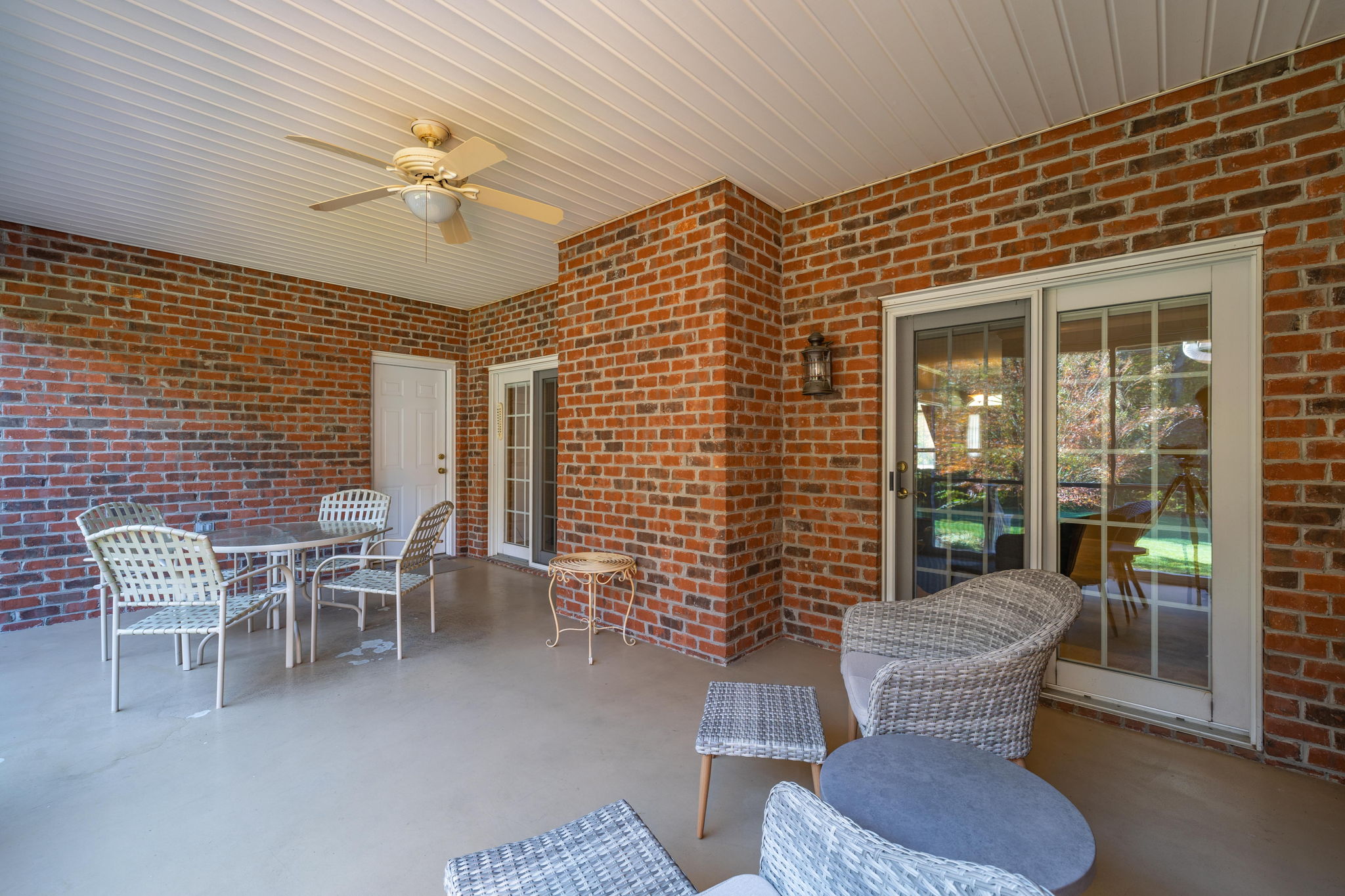 830 Hoover Rd-30