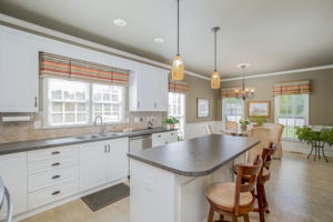 830 Hoover Rd-13