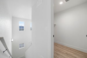 252A1736