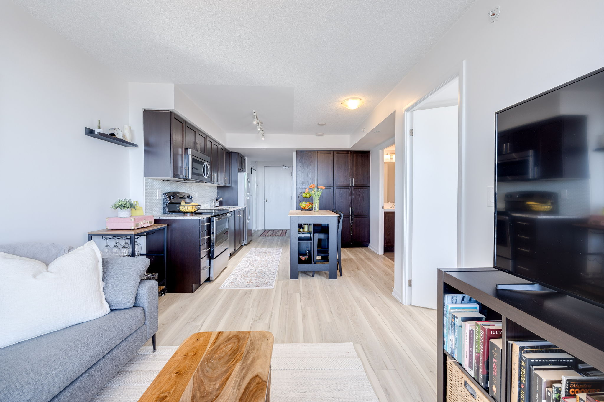 Toronto property showcase — delivered property photograph 22