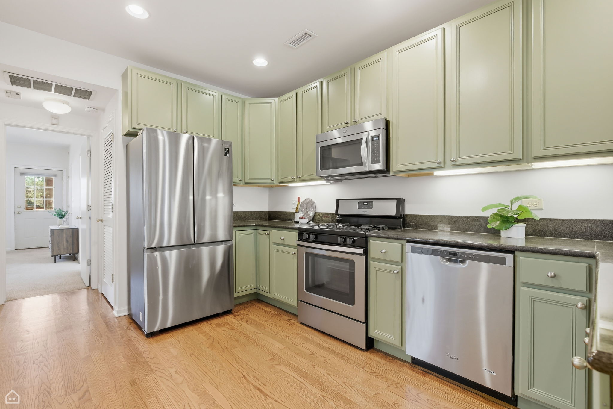 830 N Hermitage Ave 2 - Karen Ranquist_101325_007