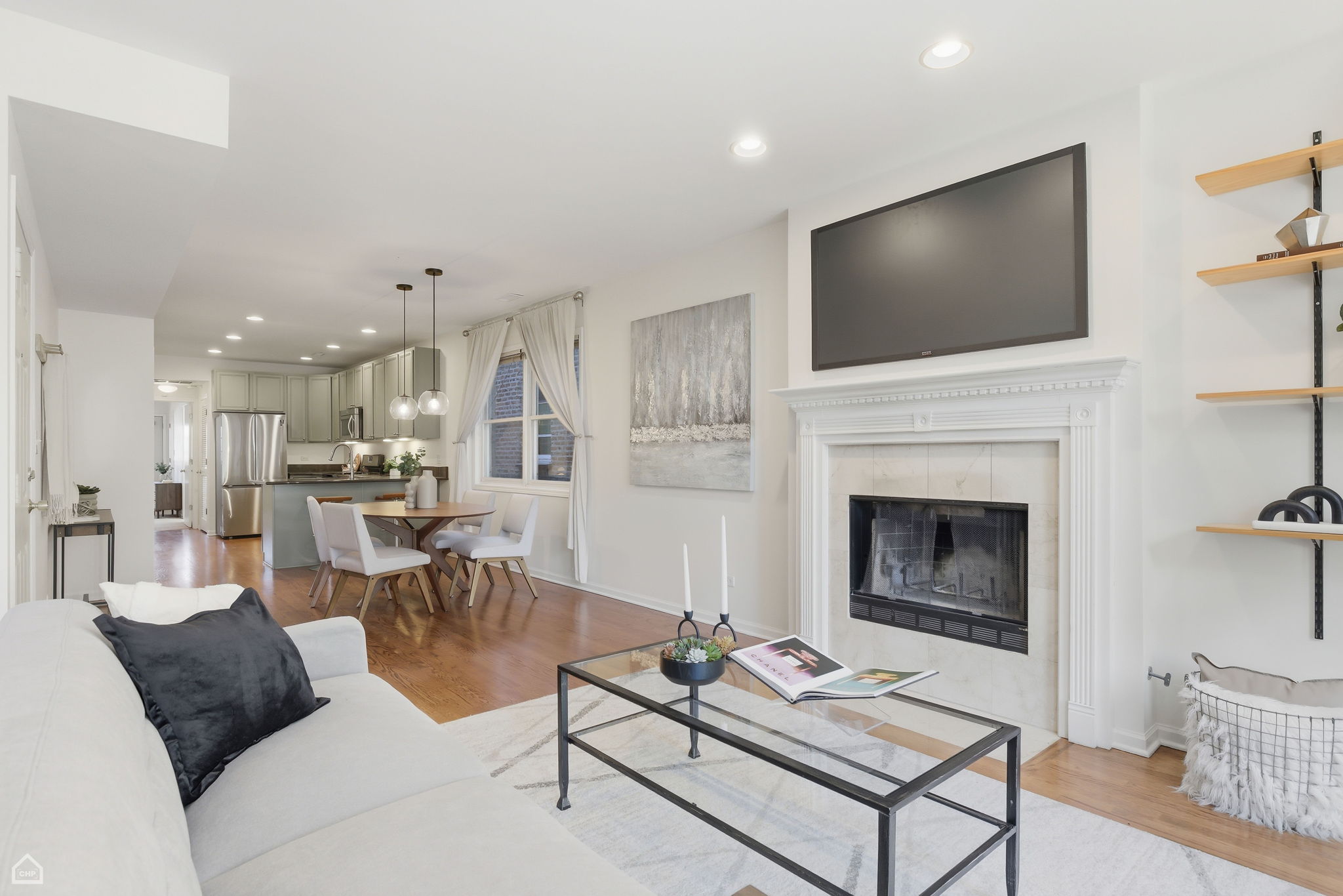 830 N Hermitage Ave 2 - Karen Ranquist_101325_014