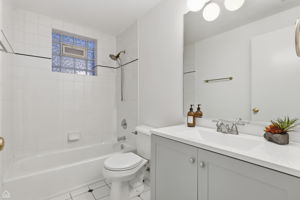 830 N Hermitage Ave 2 - Karen Ranquist_101325_013