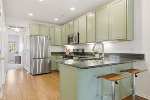 830 N Hermitage Ave 2 - Karen Ranquist_101325_018