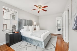 8300 Boulevard E-1704-023.jpg