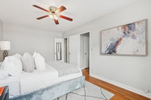 8300 Boulevard E-1704-024.jpg