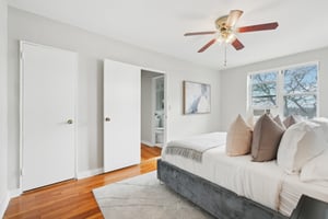 8300 Boulevard E-1704-026.jpg