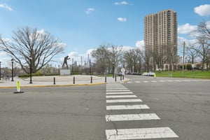 8300 Boulevard E-1704-038.jpg