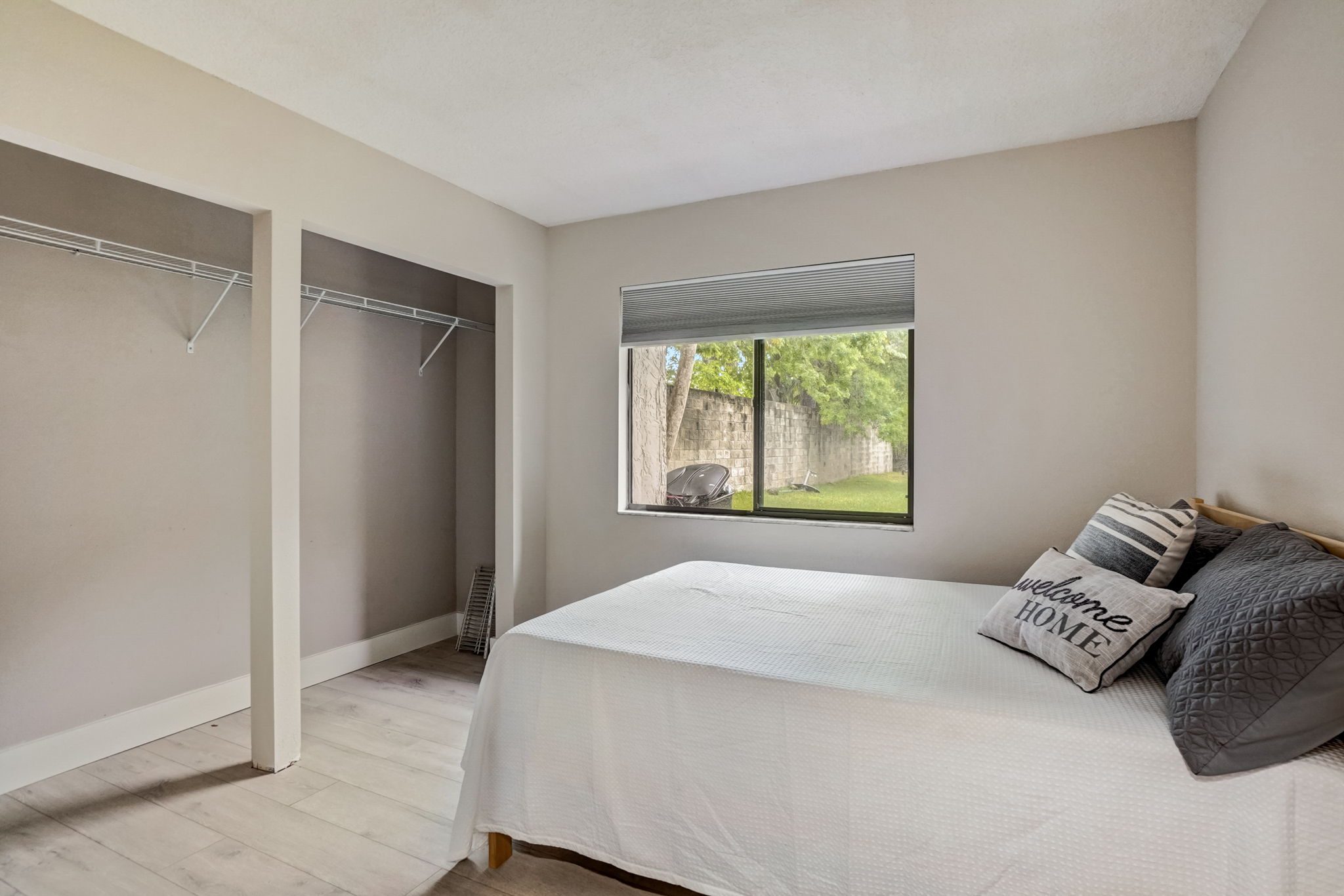 Plaza Gate Ln 1071 -018