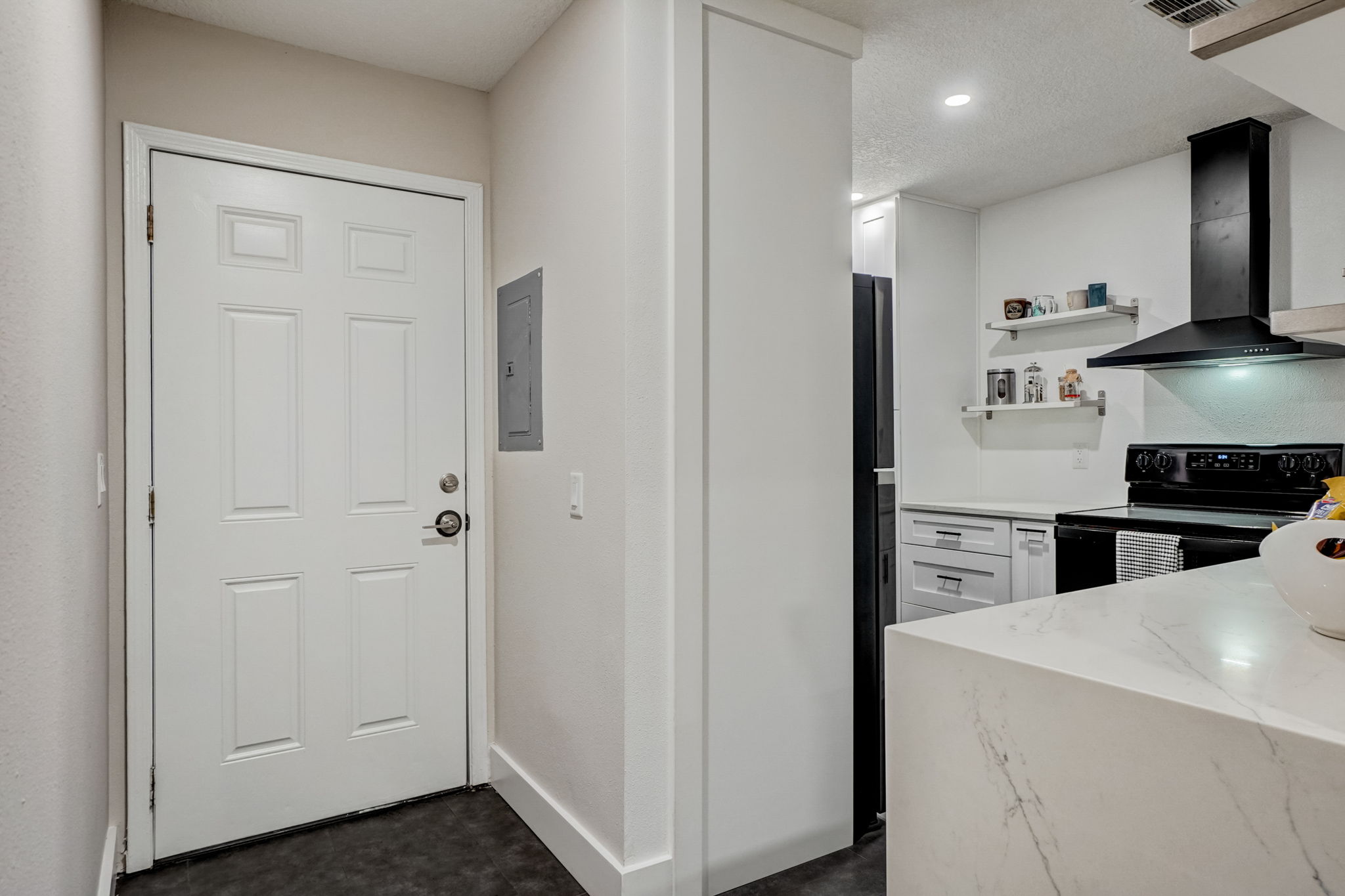 Plaza Gate Ln 1071 -006