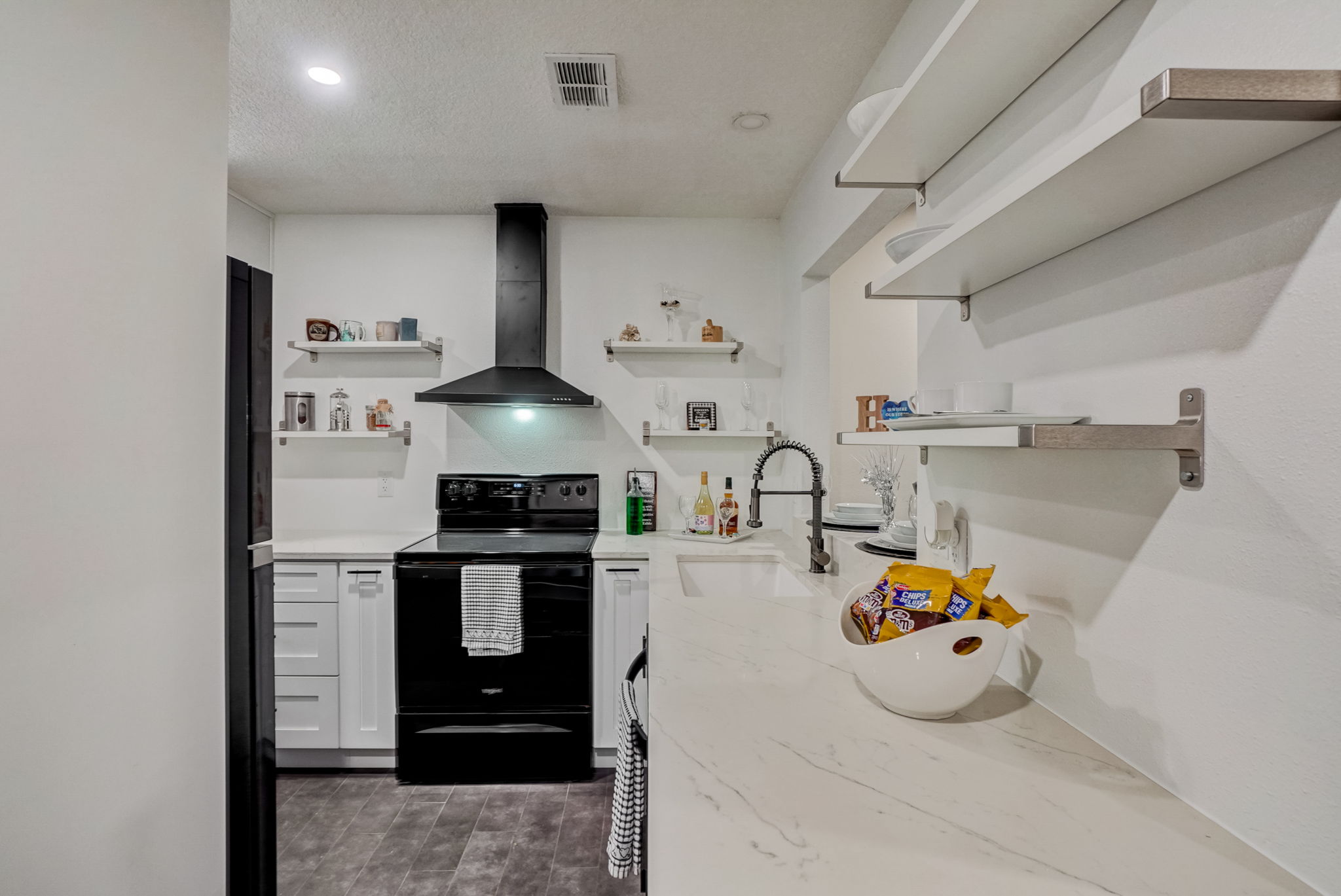 Plaza Gate Ln 1071 -007