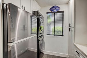Plaza Gate Ln 1071 -008