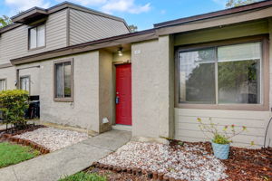 Plaza Gate Ln 1071 -003