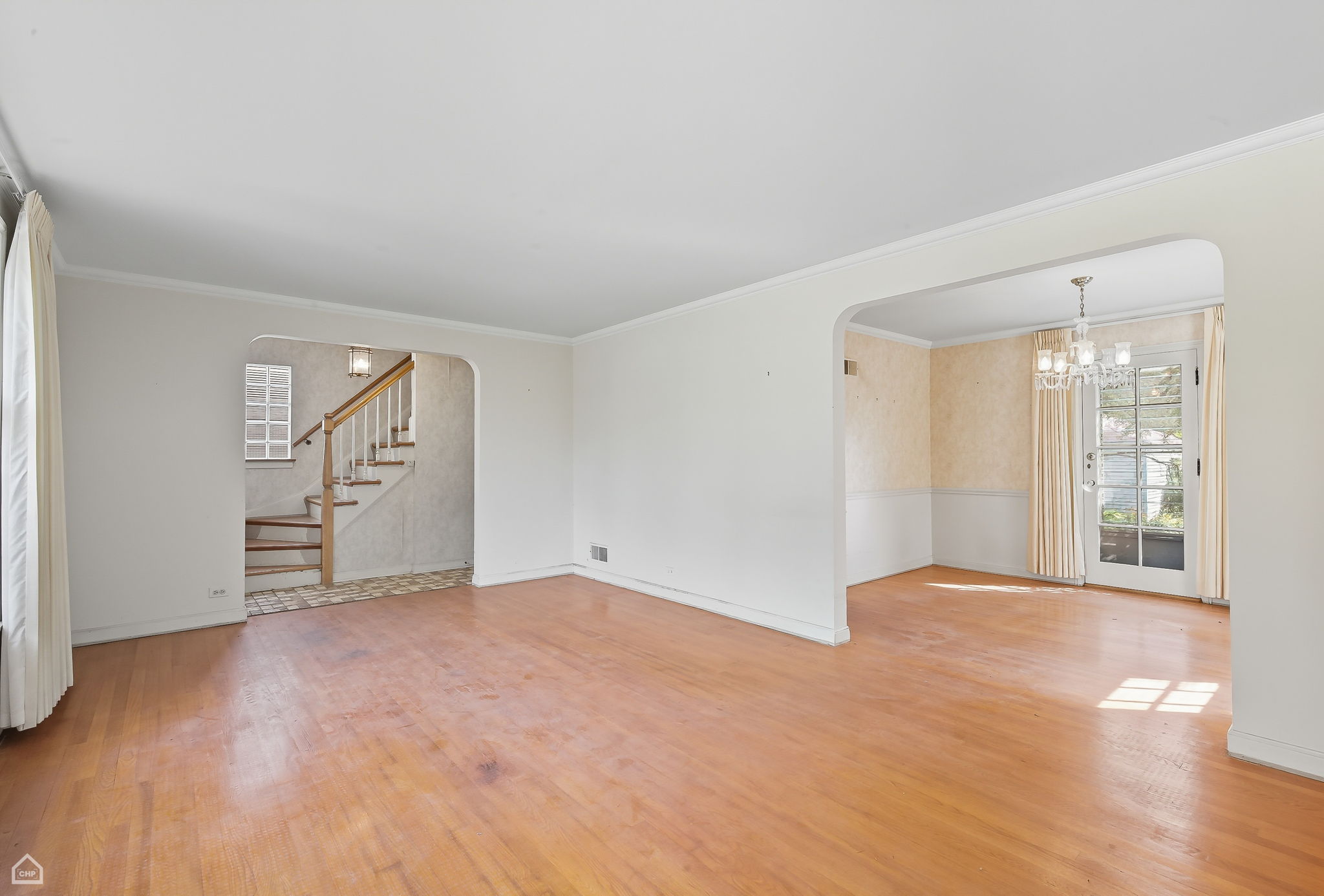 8301 S Karlov_091125_008