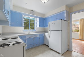 8301 S Karlov_091125_010