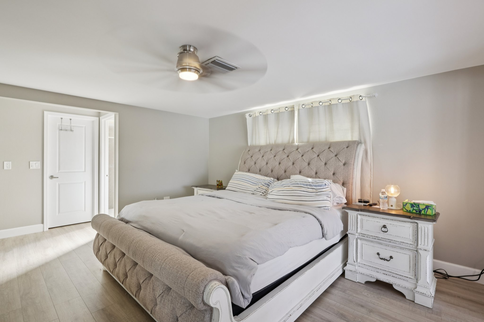 Valley Stream Ln-S2212-020.jpg