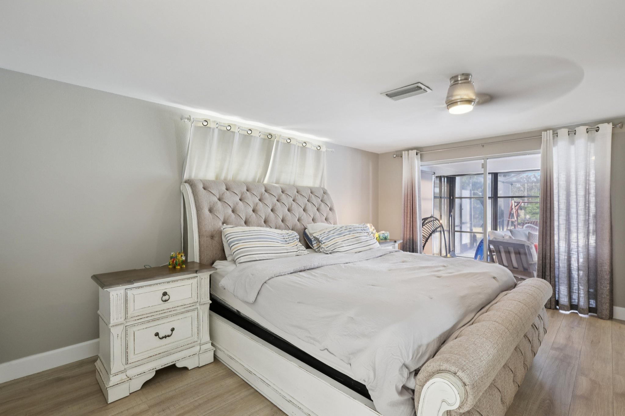 Valley Stream Ln-S2212-022.jpg