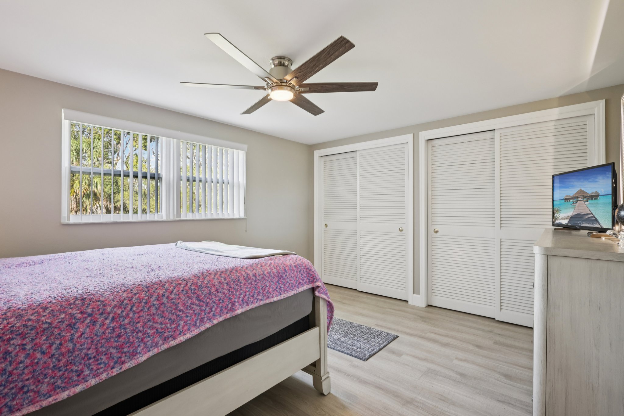 Valley Stream Ln-S2212-029.jpg