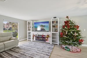 Valley Stream Ln-S2212-007.jpg