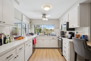 Valley Stream Ln-S2212-015.jpg