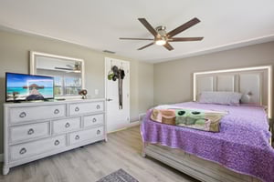 Valley Stream Ln-S2212-030.jpg