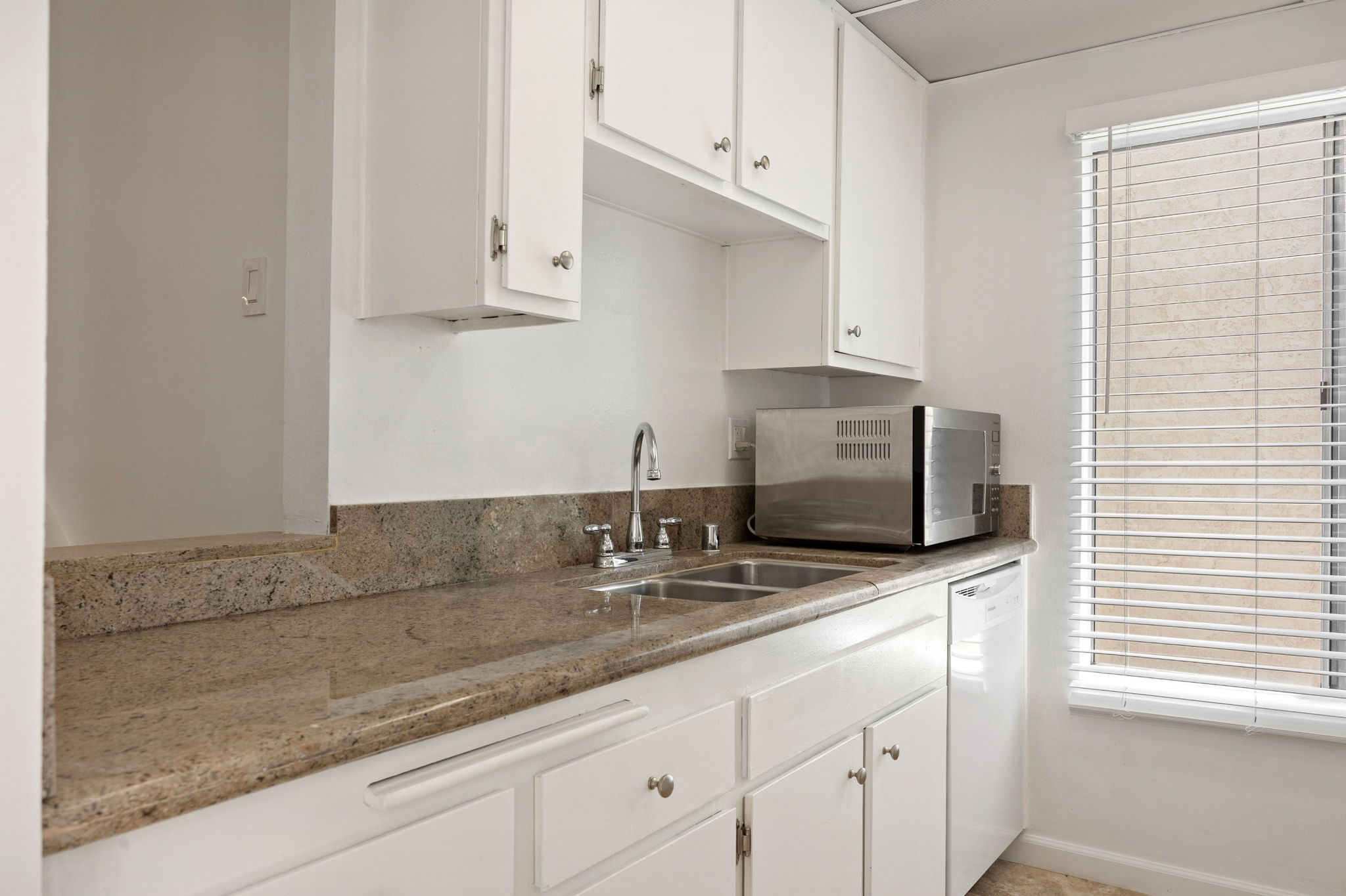 8306 Summertime Lane-16
