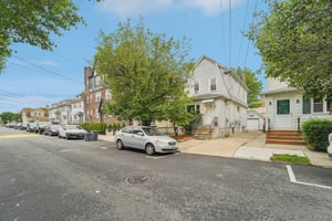4th Ave-2205-001.jpg