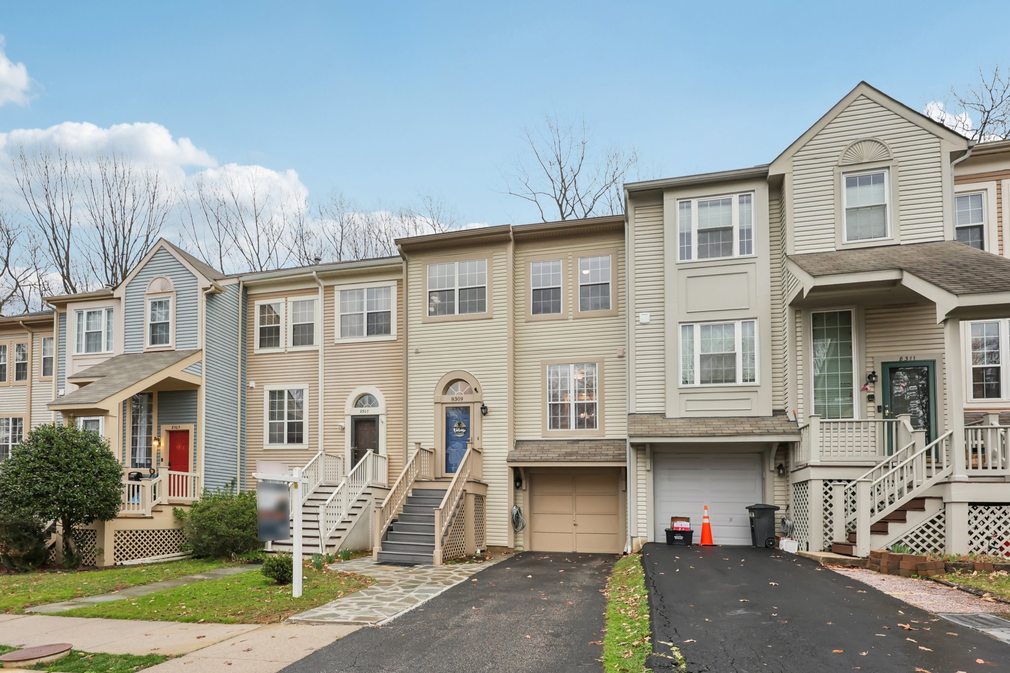 Linden Oaks Ct-S1703-004.jpg