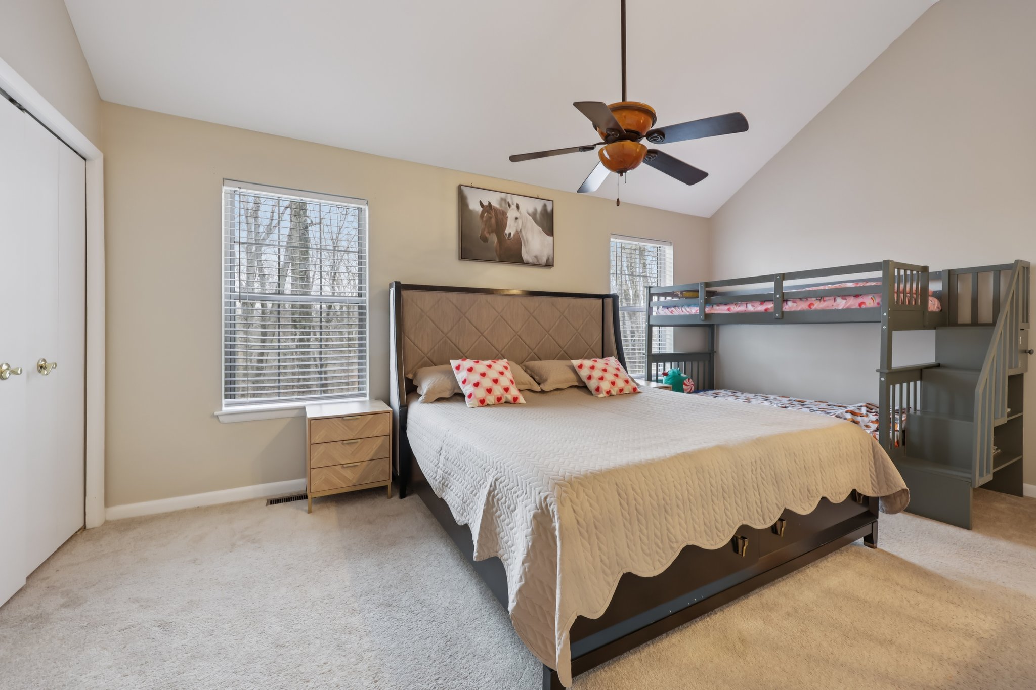 Linden Oaks Ct-S1703-029.jpg