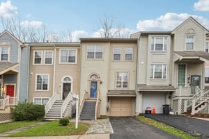 Linden Oaks Ct-S1703-001.jpg