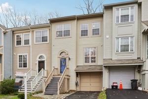 Linden Oaks Ct-S1703-003.jpg