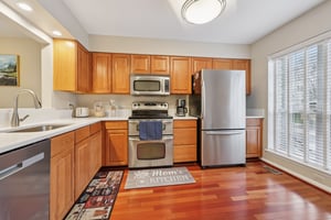 Linden Oaks Ct-S1703-018.jpg