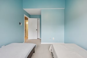 Linden Oaks Ct-S1703-027.jpg