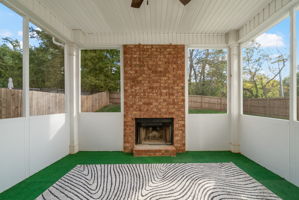  Photo 43