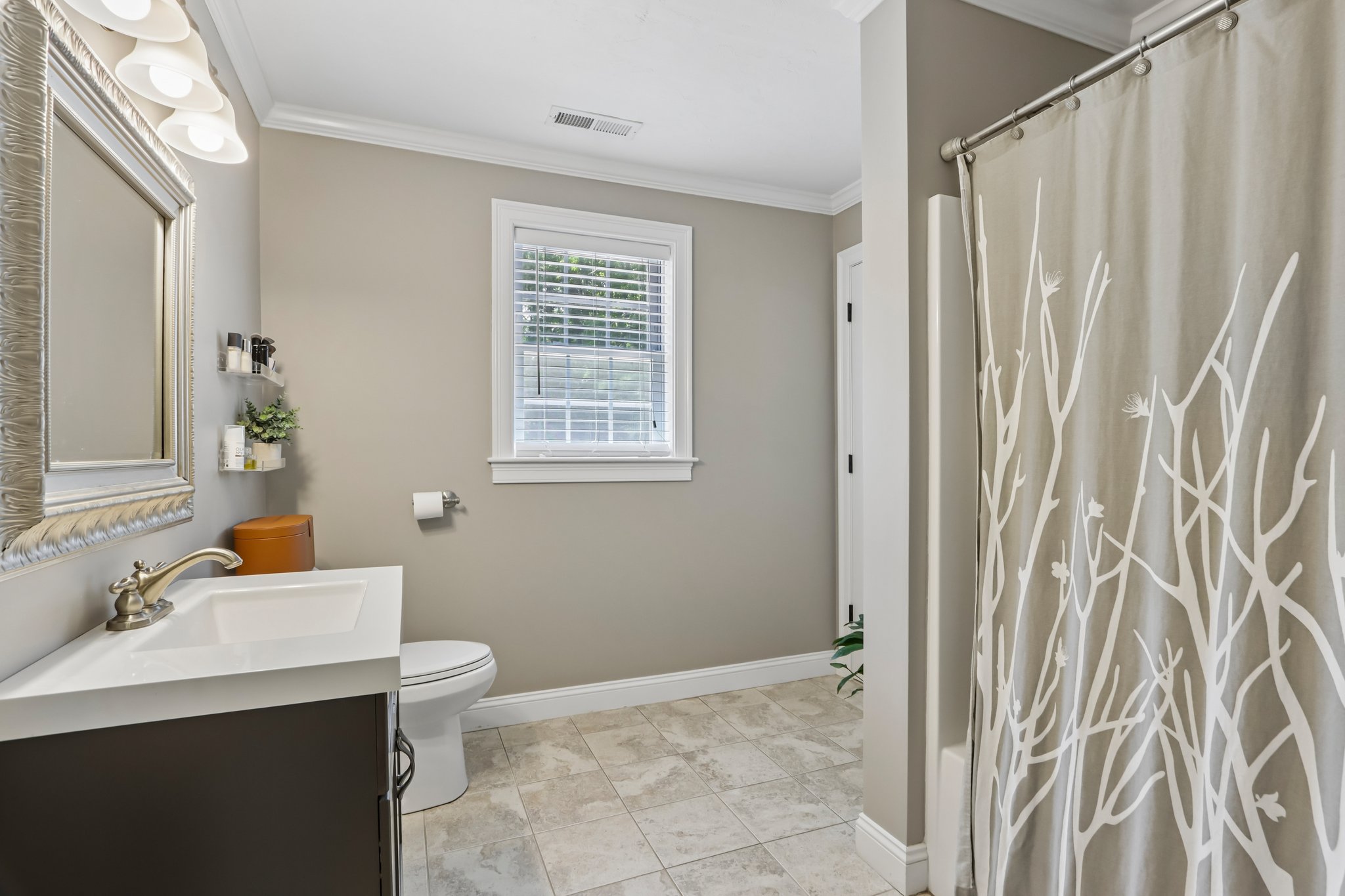 Mayflower St-S3006-029.jpg
