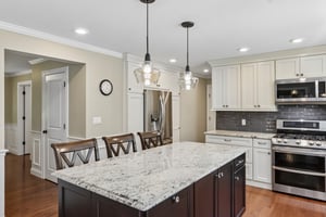 Mayflower St-S3006-019.jpg
