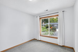  Photo 52