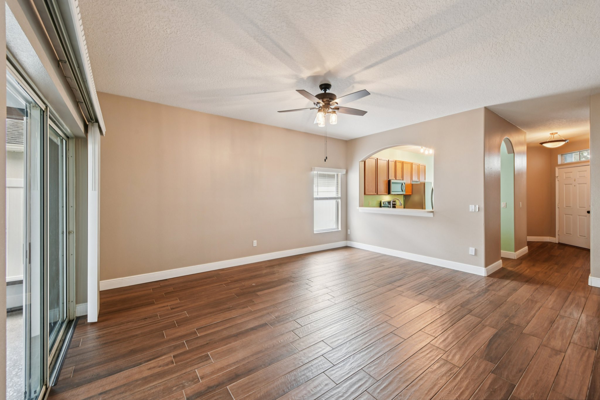 Lake Amhurst Tr-S1612-012.jpg