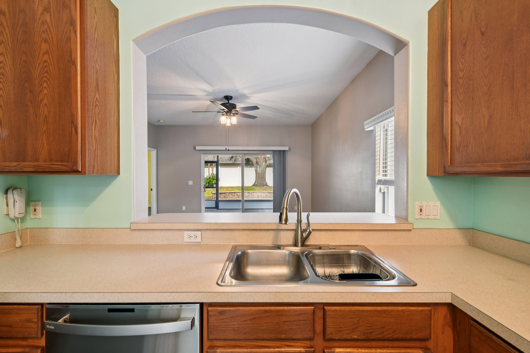 Lake Amhurst Tr-S1612-015.jpg