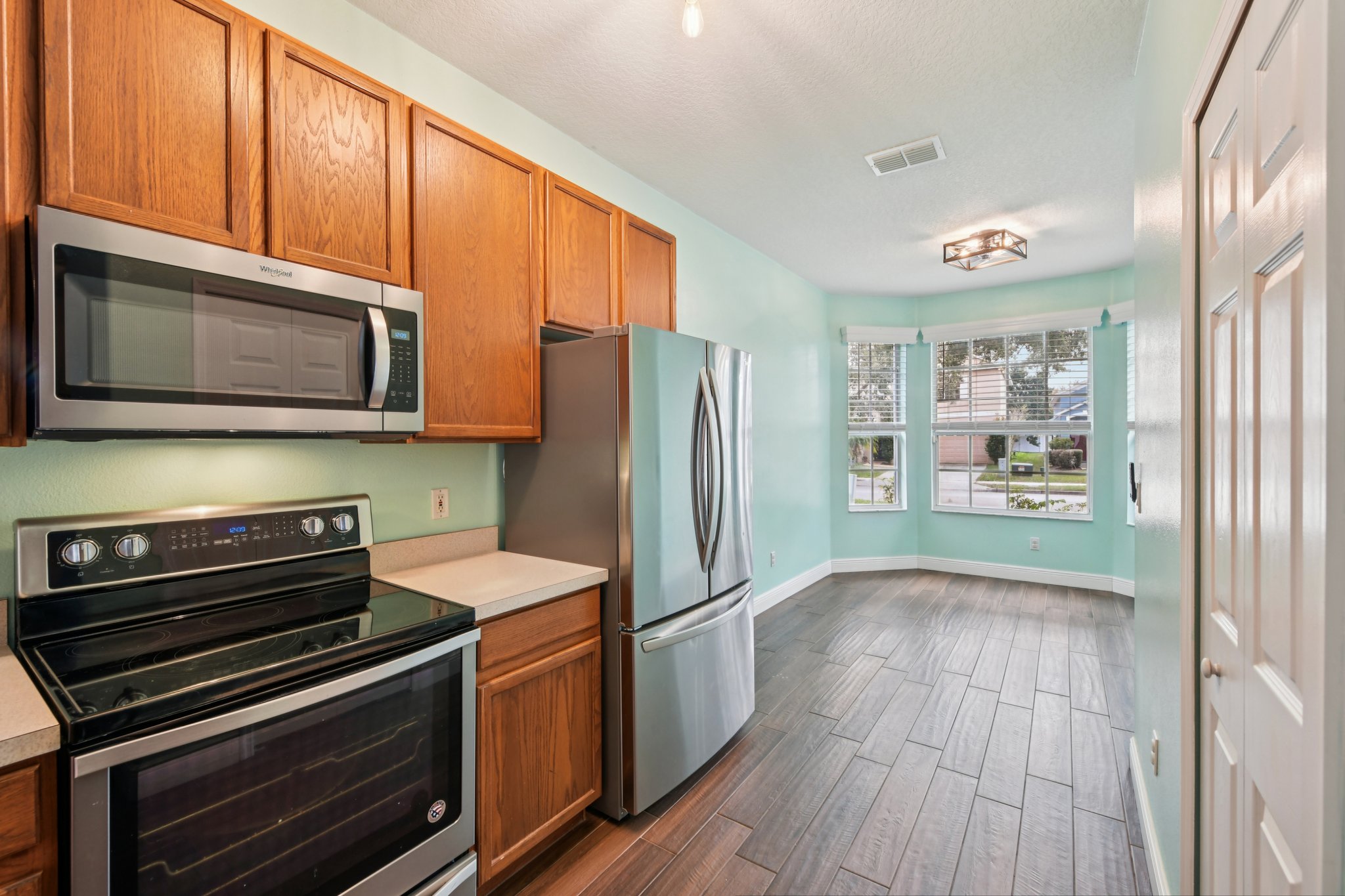 Lake Amhurst Tr-S1612-017.jpg