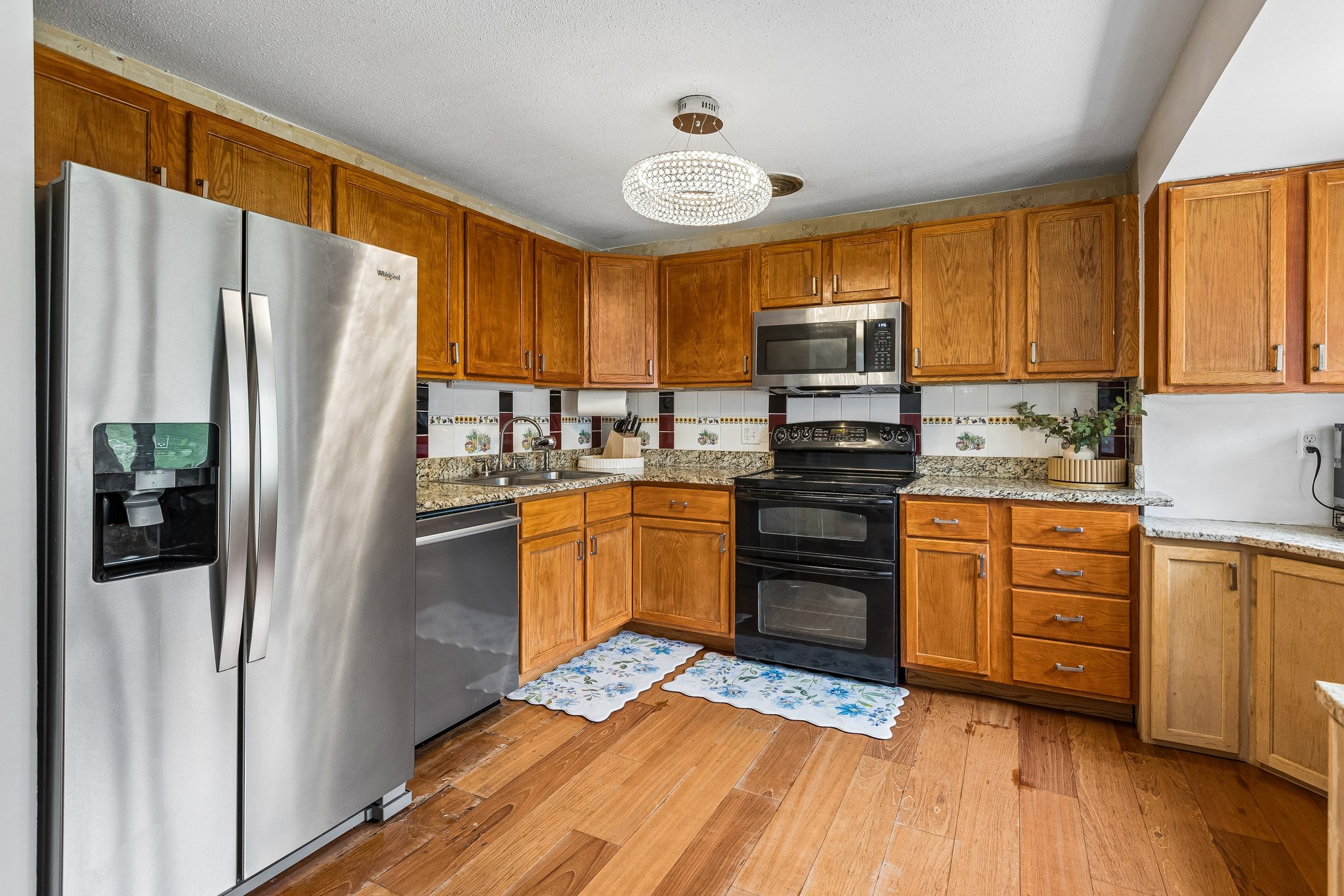 9060 - 8315 Templeton Dr_012.jpg