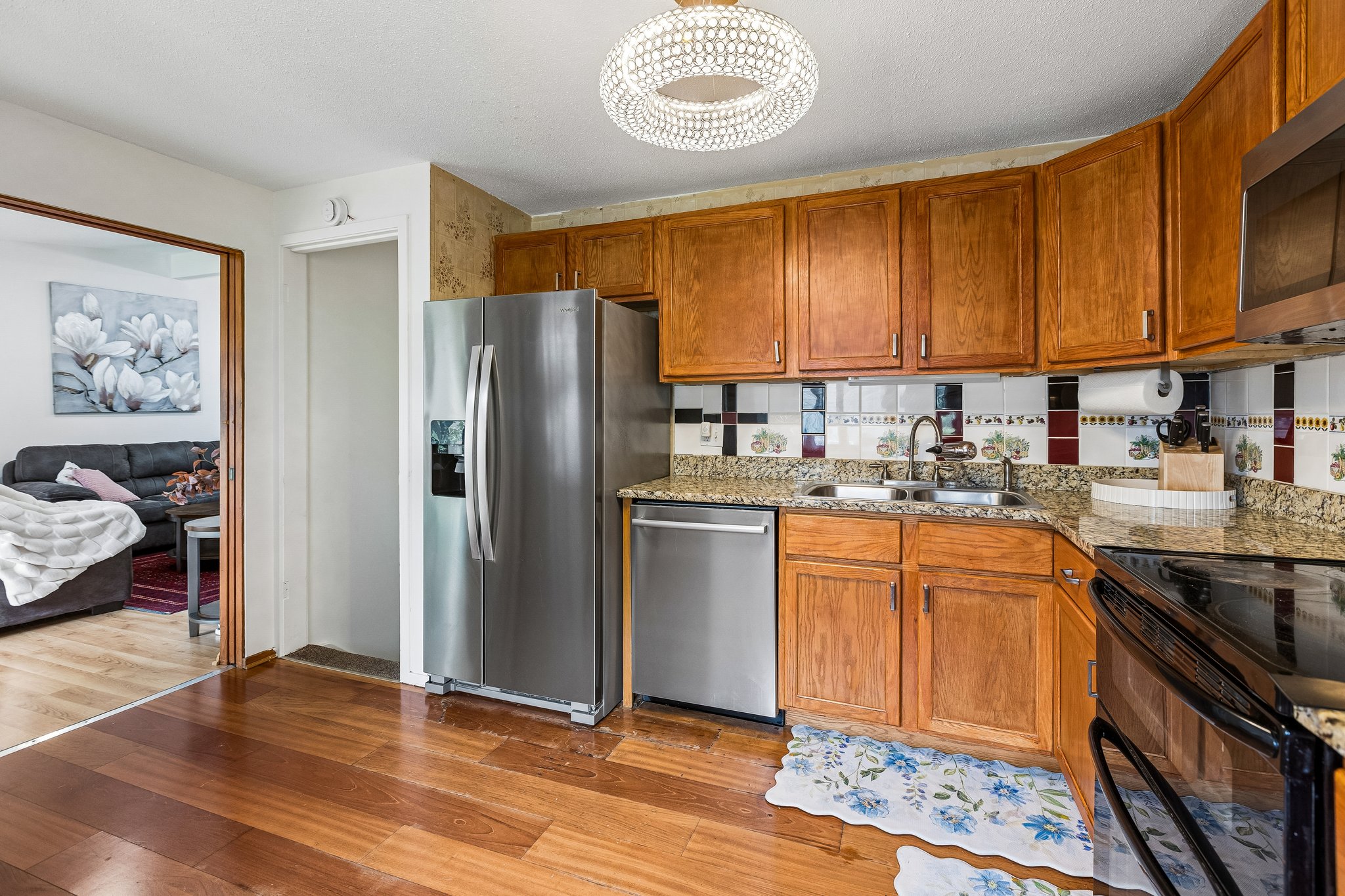 9060 - 8315 Templeton Dr_014.jpg