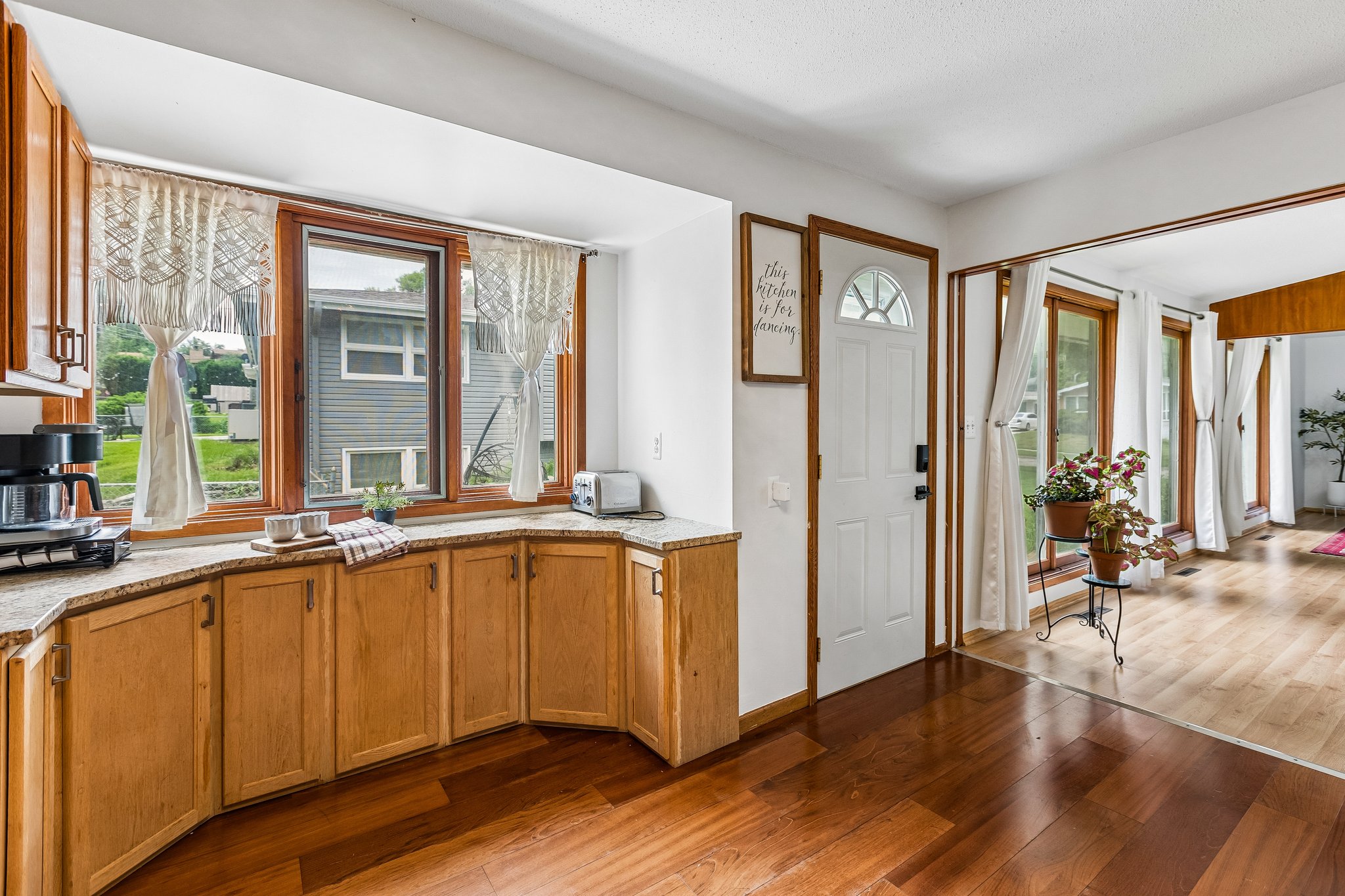 9060 - 8315 Templeton Dr_015.jpg