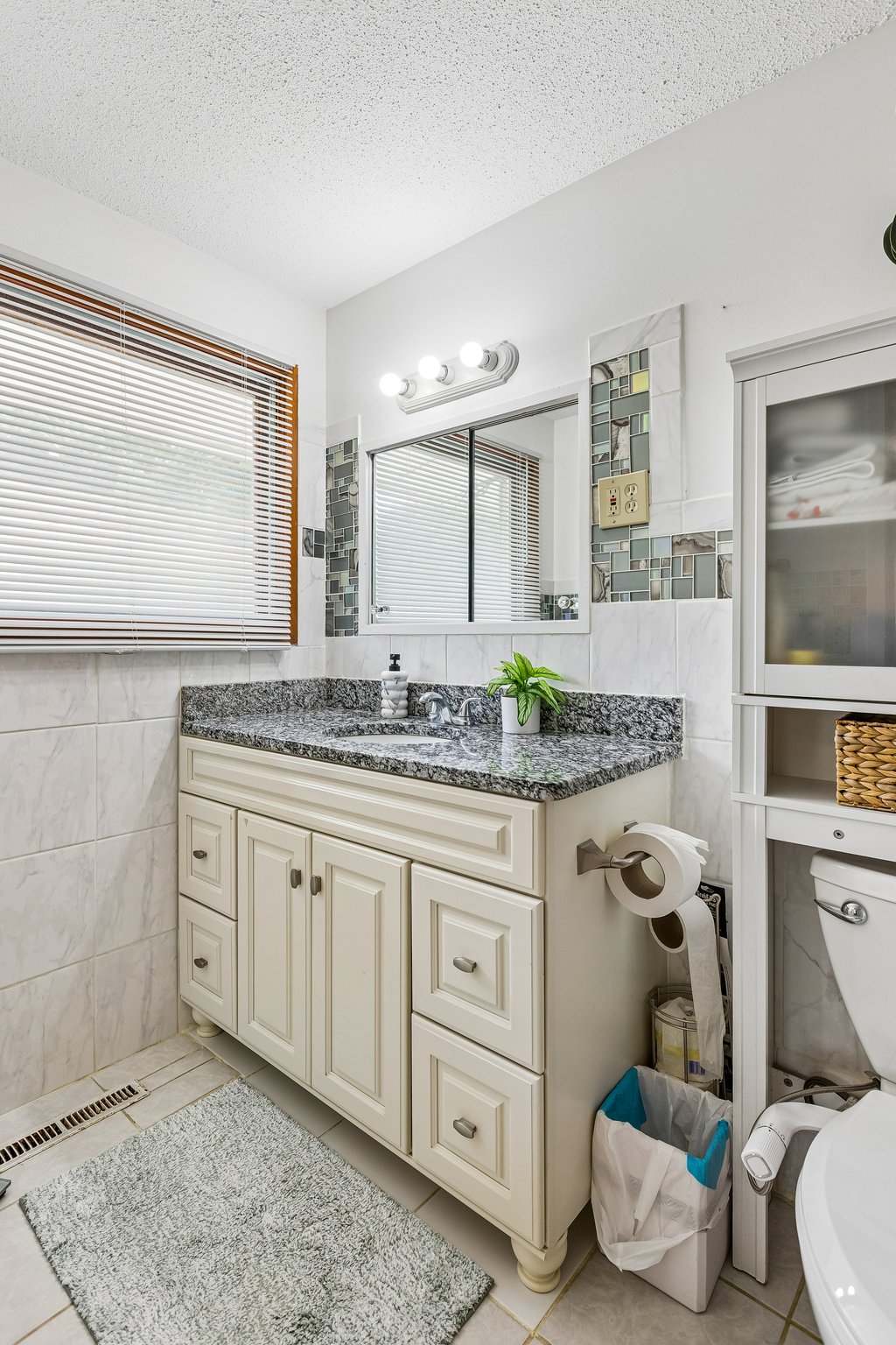 9060 - 8315 Templeton Dr_024.jpg